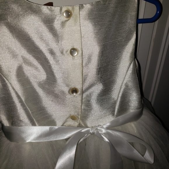 (SOLD)Flower Girl Dress - Picture 3 of 6